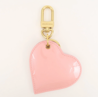 Louis Vuitton Vernis Love Lock Heart Charm M01164